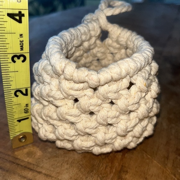 Macrame Mini Pod - Basket - Picture 4 of 5